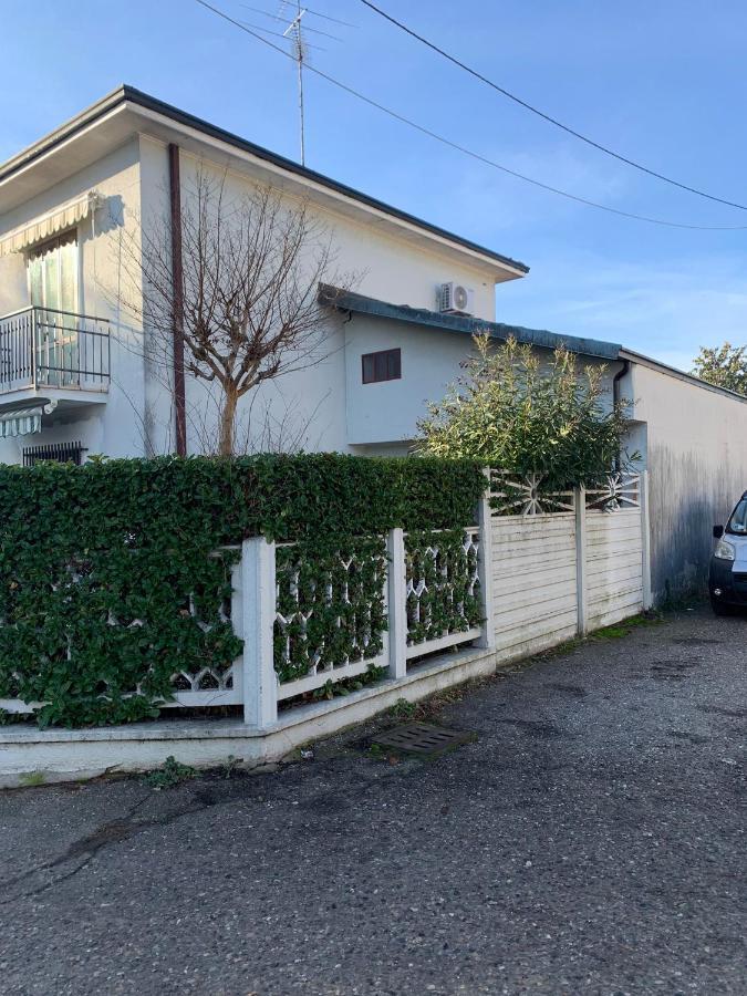 Jasmine Malpensa And More, Easy Parking Easy Airport Samarate Exterior foto
